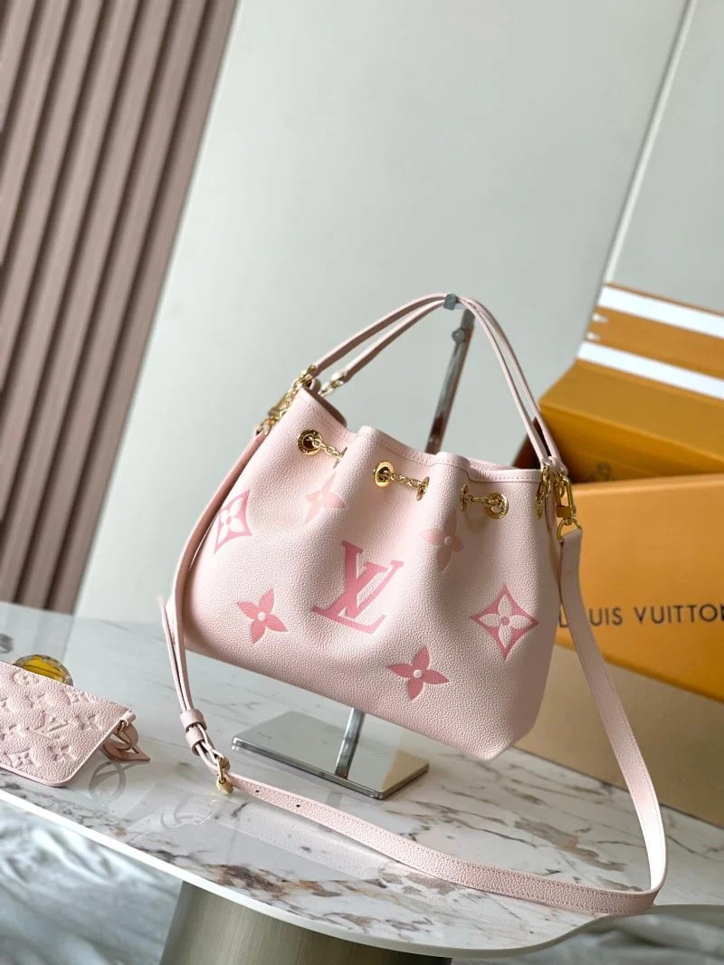 Louis Vuitton Bucket Bags Sleek 40112