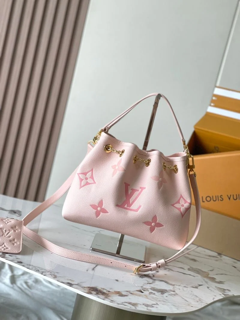 Louis Vuitton Bucket Bags Sleek 40112
