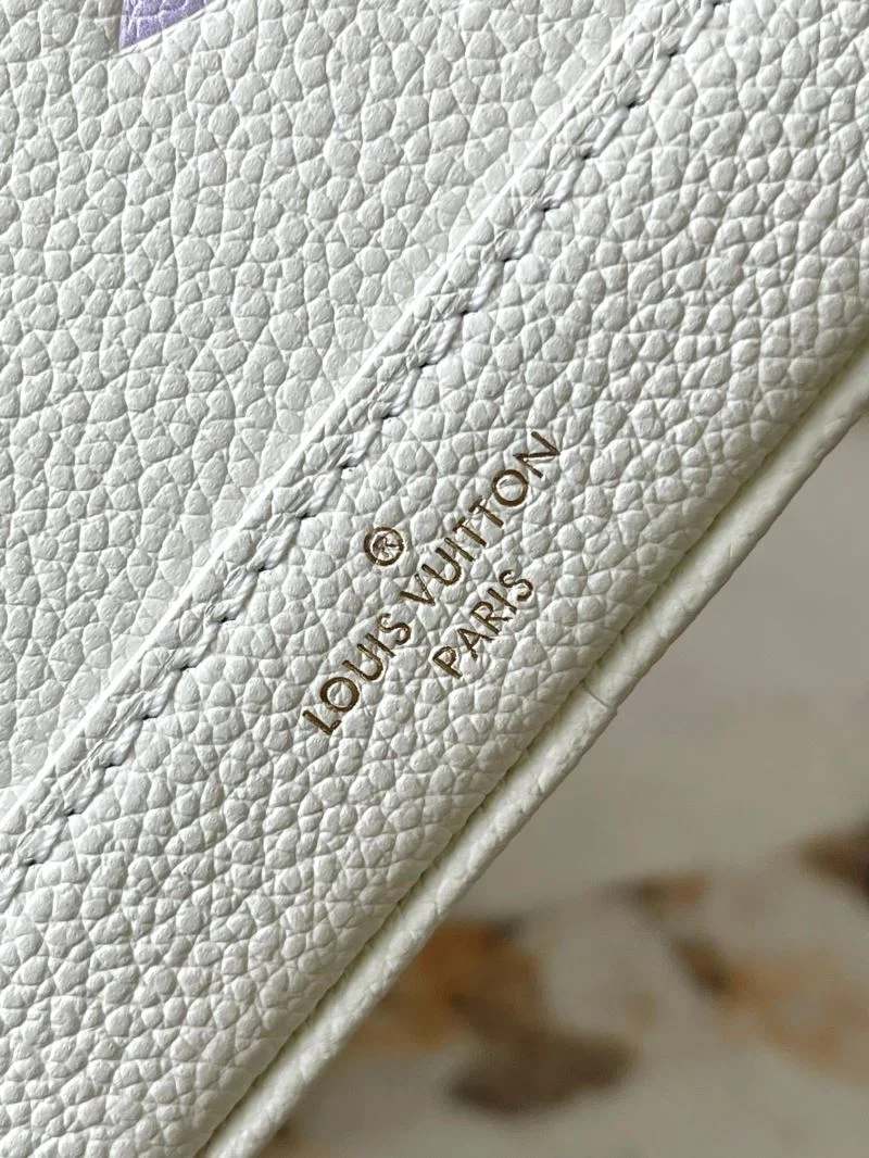 Louis Vuitton Bucket Bags TimelessDesign 40154
