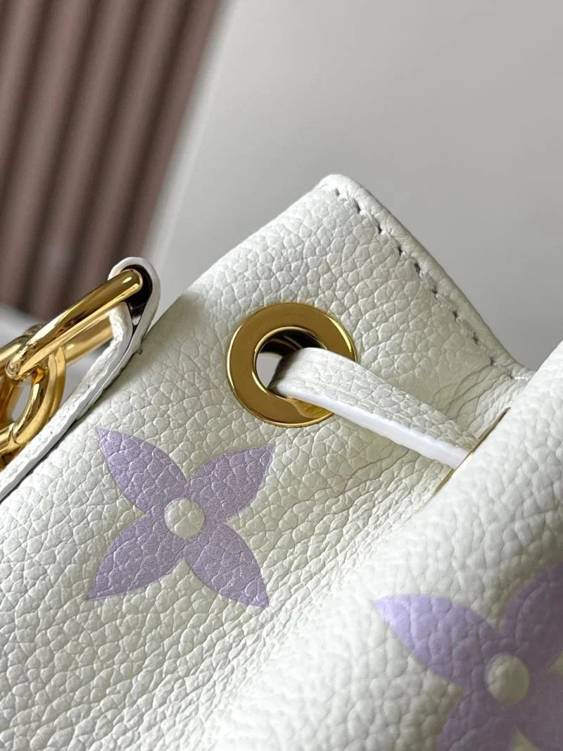 Louis Vuitton Bucket Bags TimelessDesign 40154