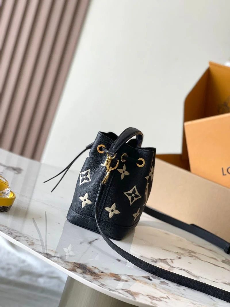 Unique Louis Vuitton Bucket Bags 40111