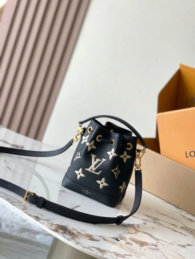 Unique Louis Vuitton Bucket Bags 40111