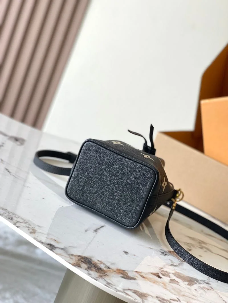 Unique Louis Vuitton Bucket Bags 40111