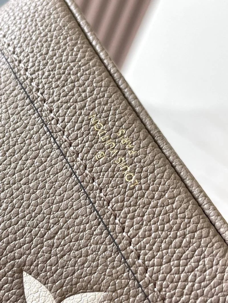 MoistureWicking Louis Vuitton Bucket Bags 40119