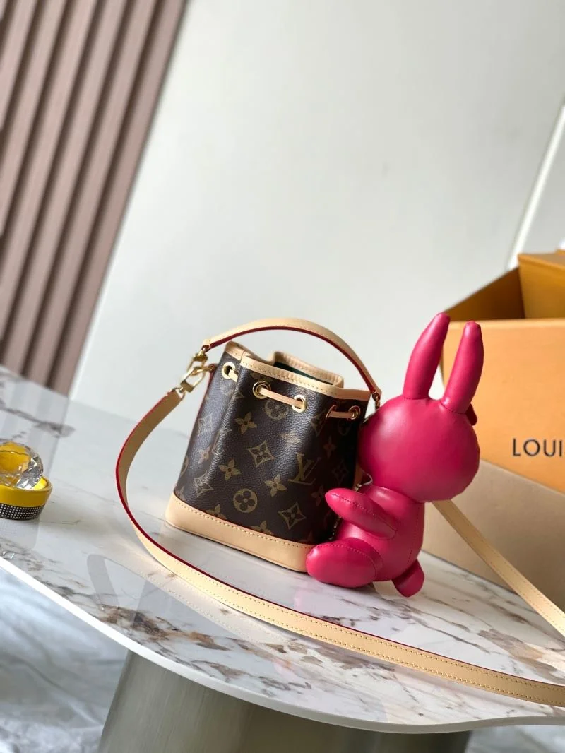 MoistureWicking Louis Vuitton Bucket Bags 40127