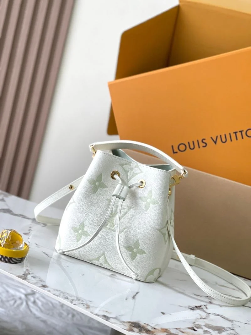 Louis Vuitton Bucket Bags ModernLook 40159