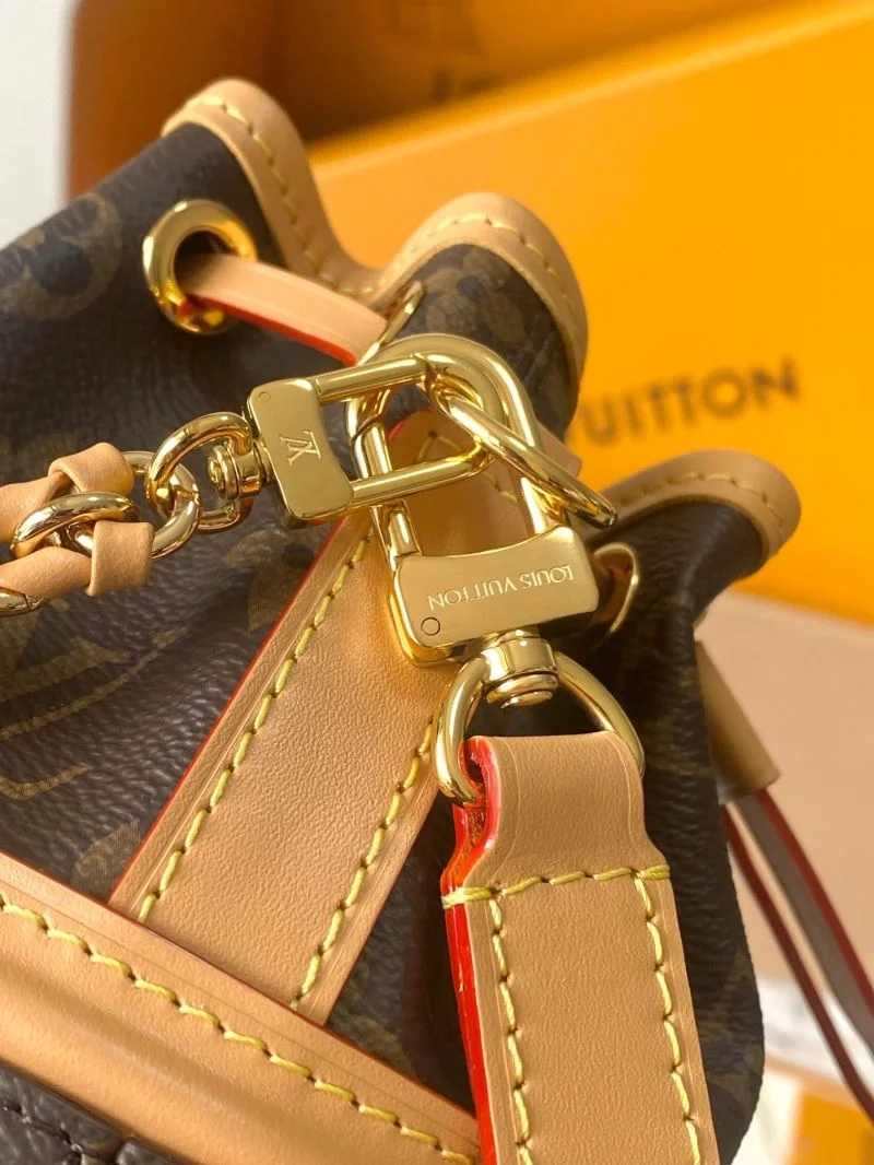 Functional Louis Vuitton Bucket Bags 40107