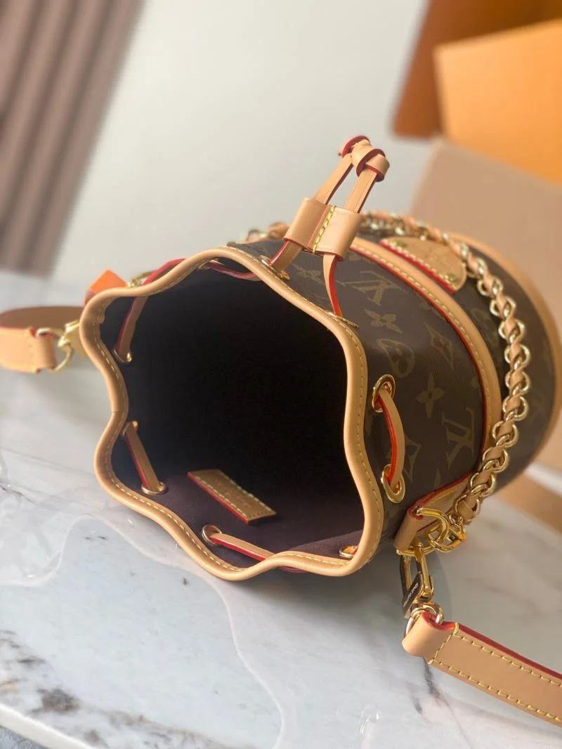 Functional Louis Vuitton Bucket Bags 40107
