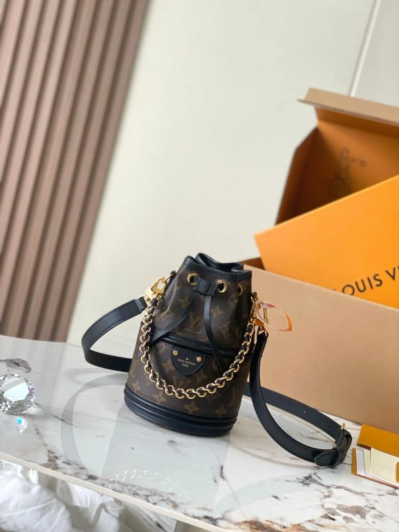 Fashionable Louis Vuitton Bucket Bags 40197