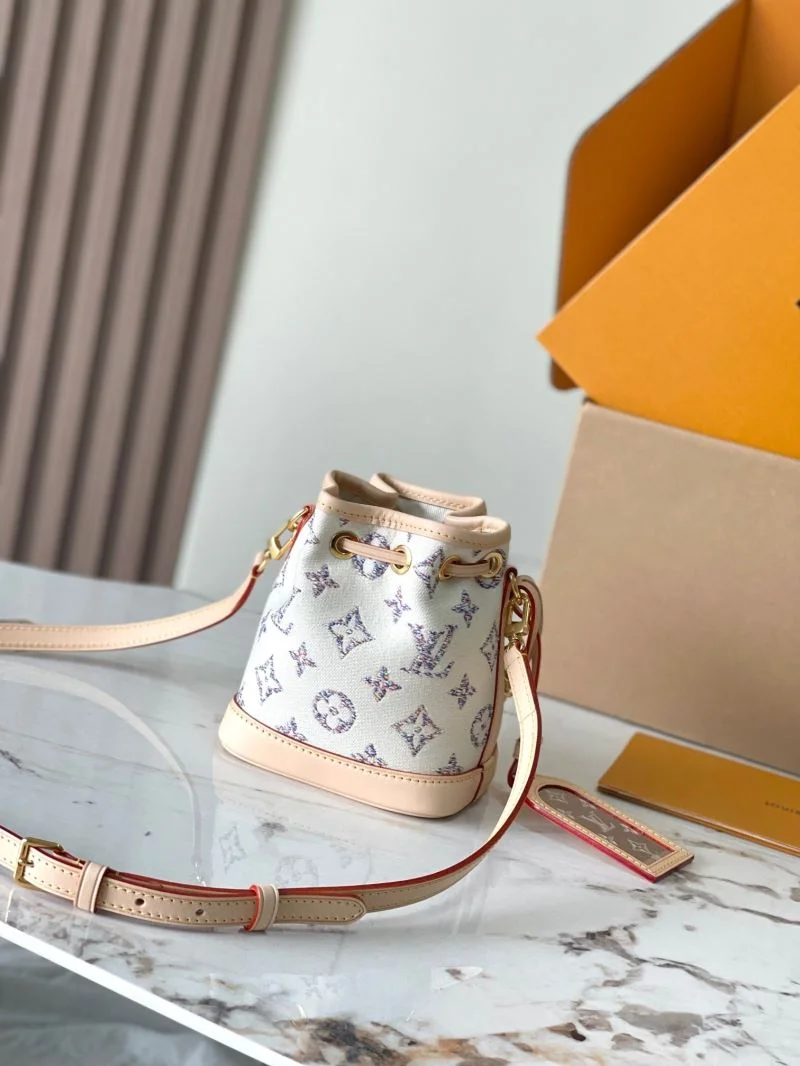 Louis Vuitton Bucket Bags SmoothTexture 40141
