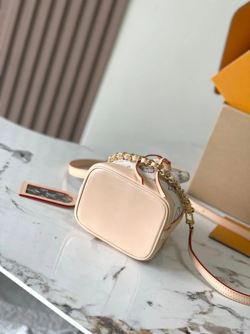 Louis Vuitton Bucket Bags SmoothTexture 40141