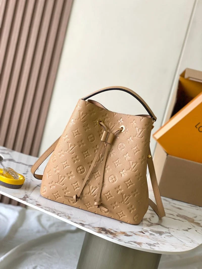 Louis Vuitton Bucket Bags FlexibleFit 40105