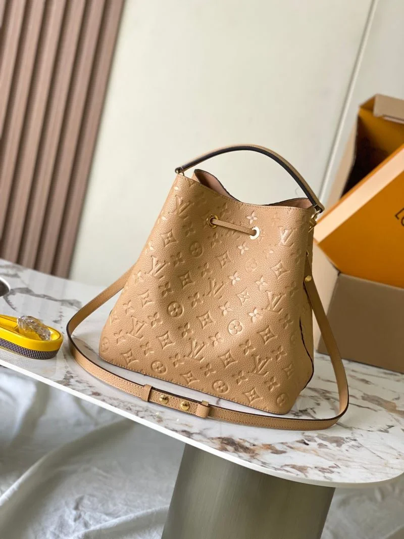 Louis Vuitton Bucket Bags FlexibleFit 40105