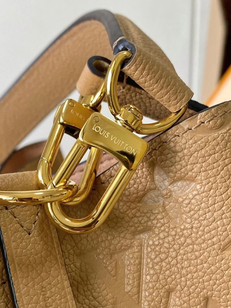 Louis Vuitton Bucket Bags FlexibleFit 40105