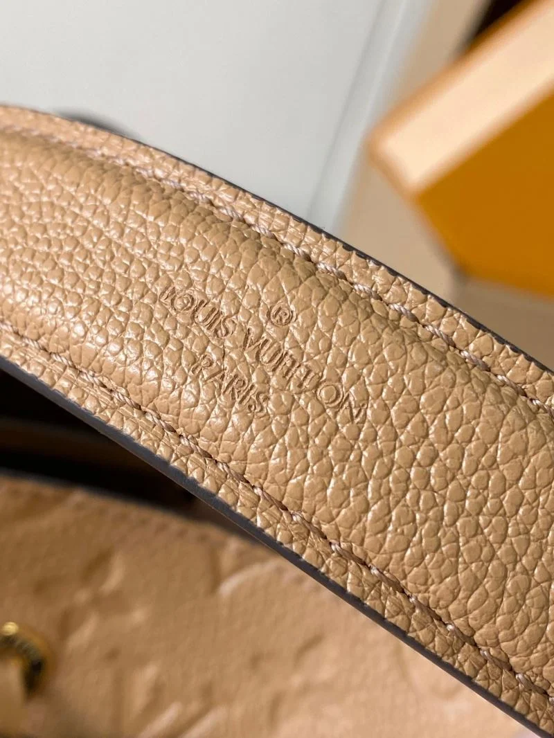Louis Vuitton Bucket Bags FlexibleFit 40105