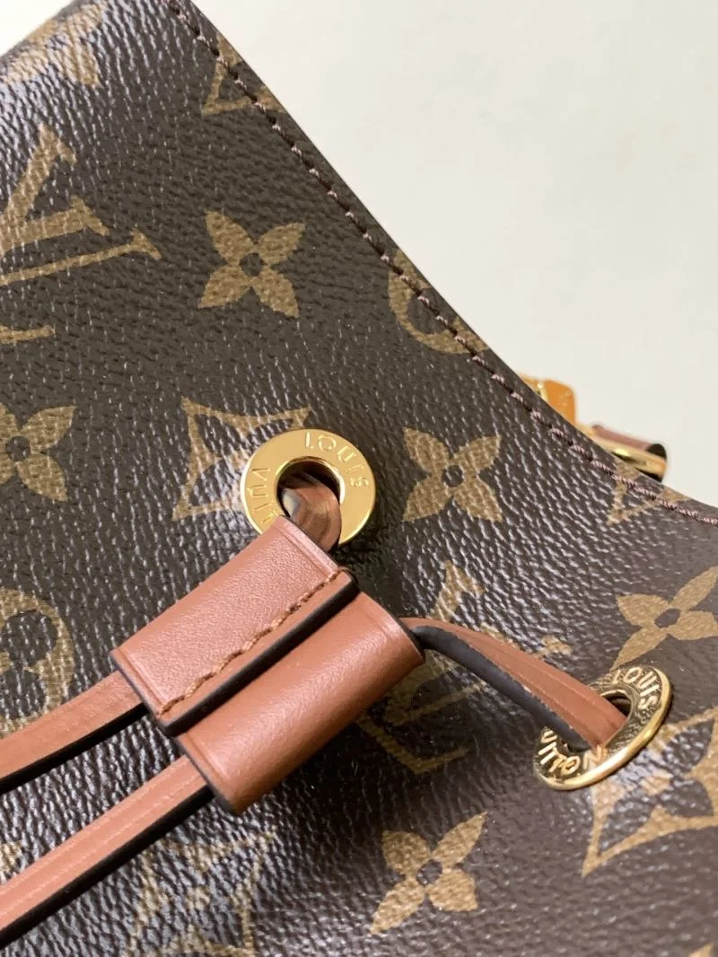 Attractive Louis Vuitton Bucket Bags 40109