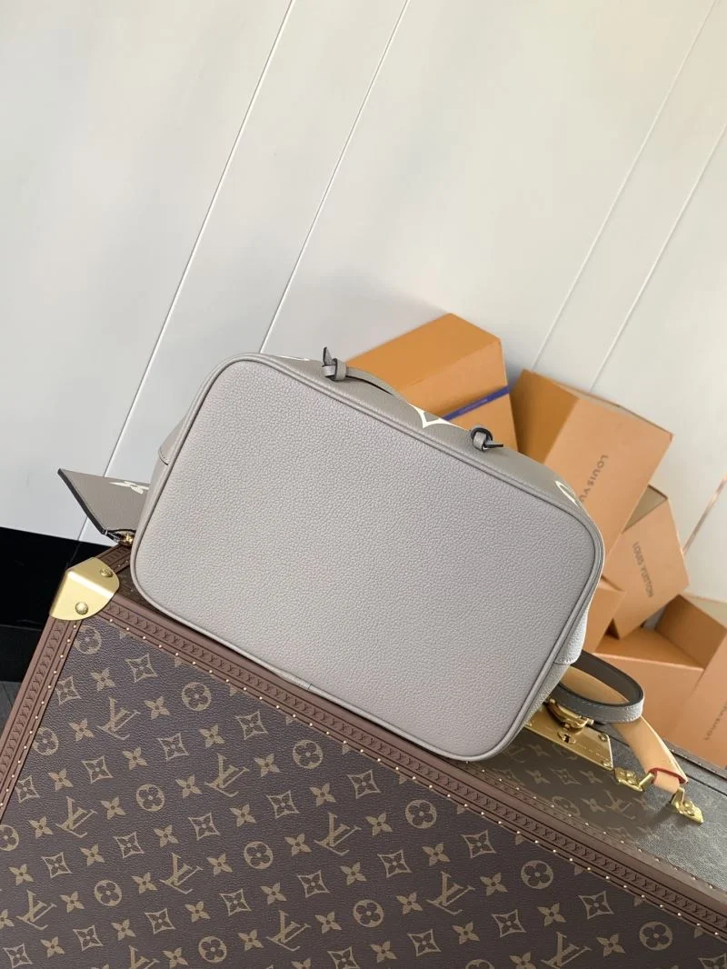TechFriendly Louis Vuitton Bucket Bags 40106