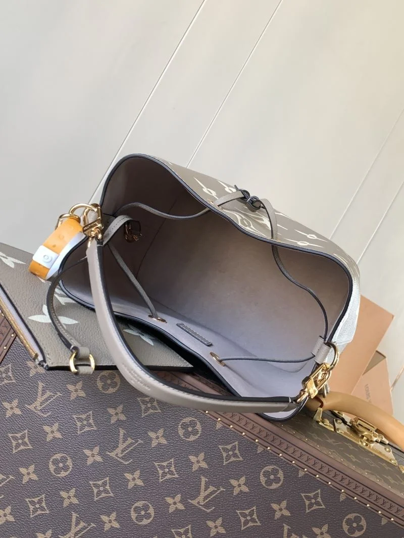 TechFriendly Louis Vuitton Bucket Bags 40106