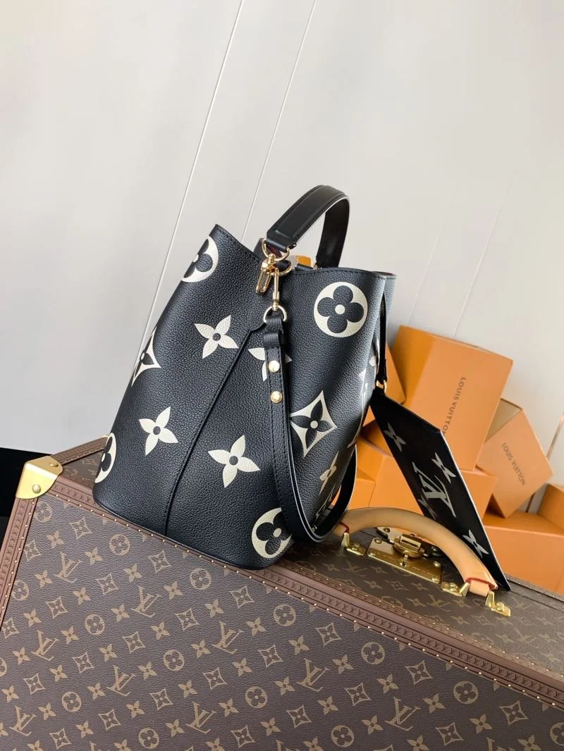 Louis Vuitton Bucket Bags Stylish 40133