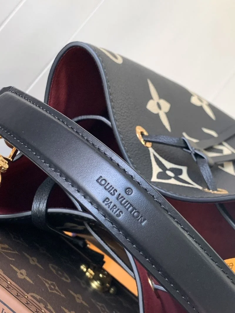 Louis Vuitton Bucket Bags Stylish 40133