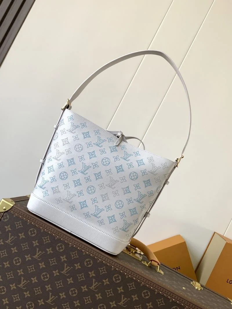 UrbanChic Louis Vuitton Bucket Bags 39273