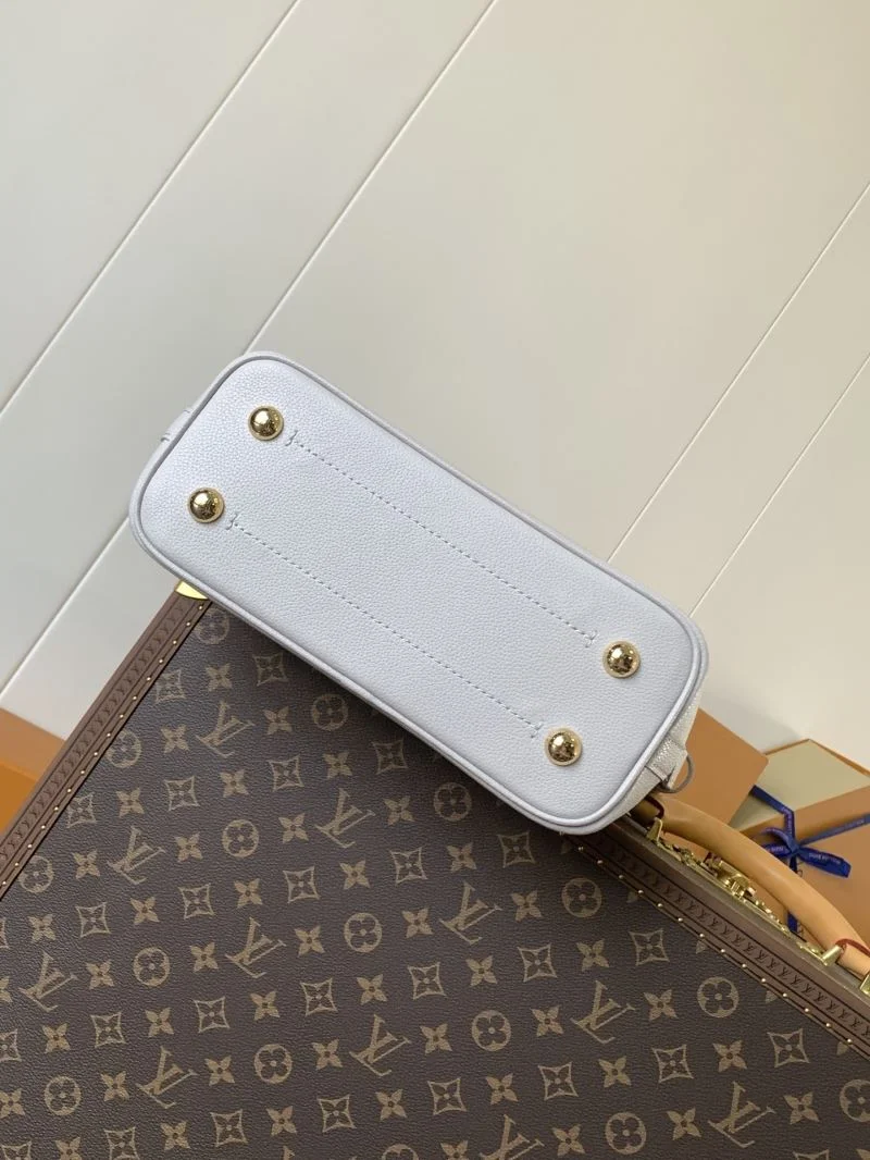UrbanChic Louis Vuitton Bucket Bags 39273
