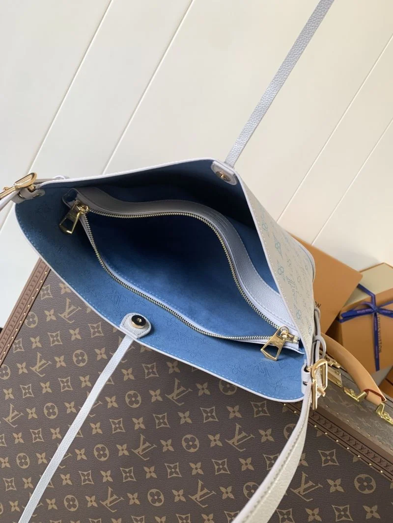 UrbanChic Louis Vuitton Bucket Bags 39273