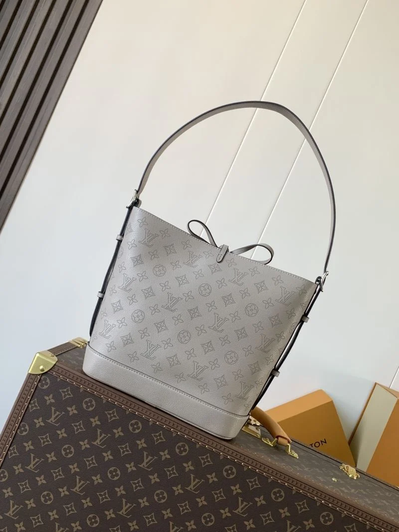 Louis Vuitton Bucket Bags Compact 39279