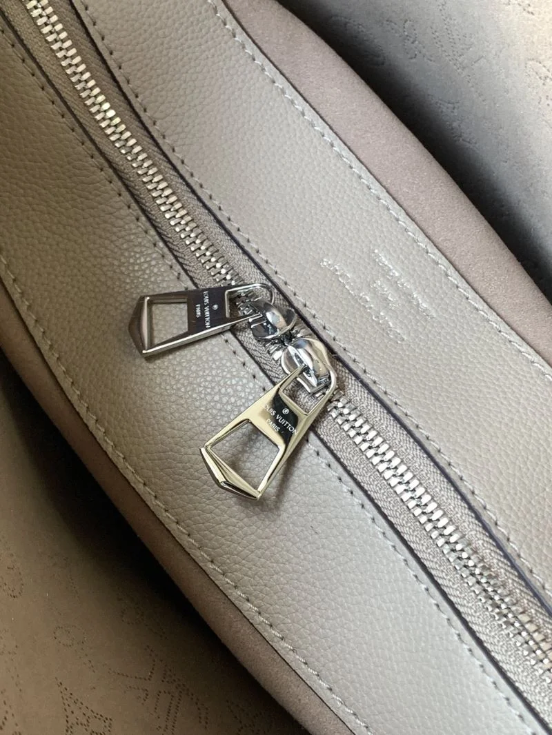 Louis Vuitton Bucket Bags Compact 39279