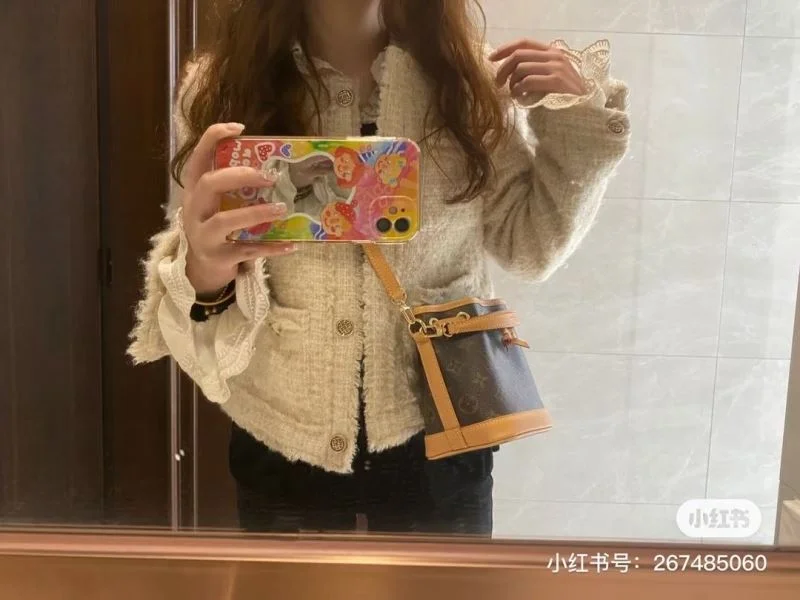 Louis Vuitton Bucket Bags HighPerformance 38930