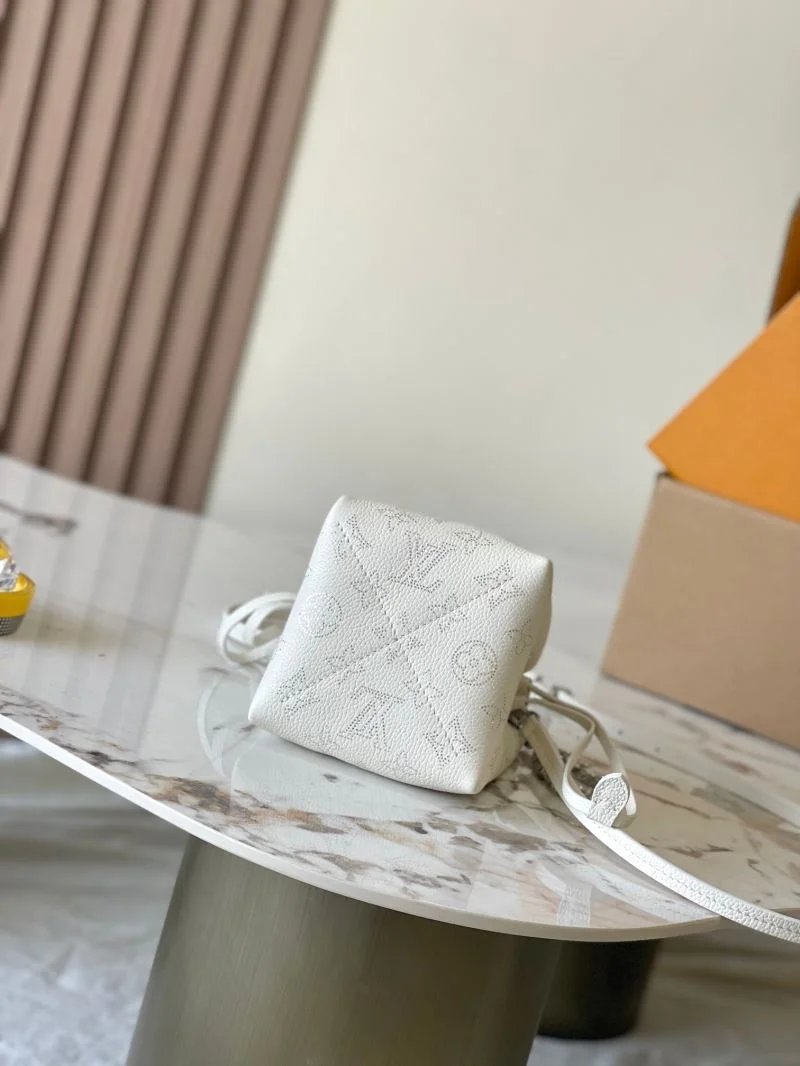 Louis Vuitton Bucket Bags Timeless 38927