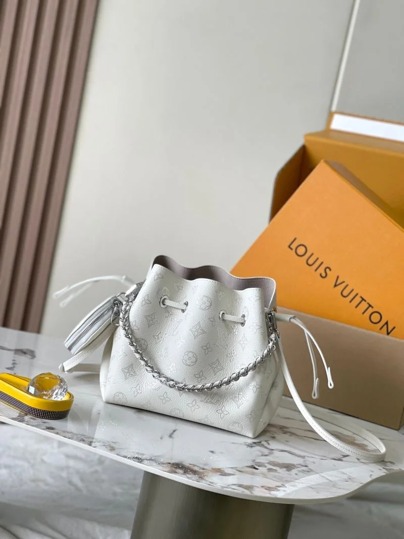 Popular Louis Vuitton Bucket Bags 38906