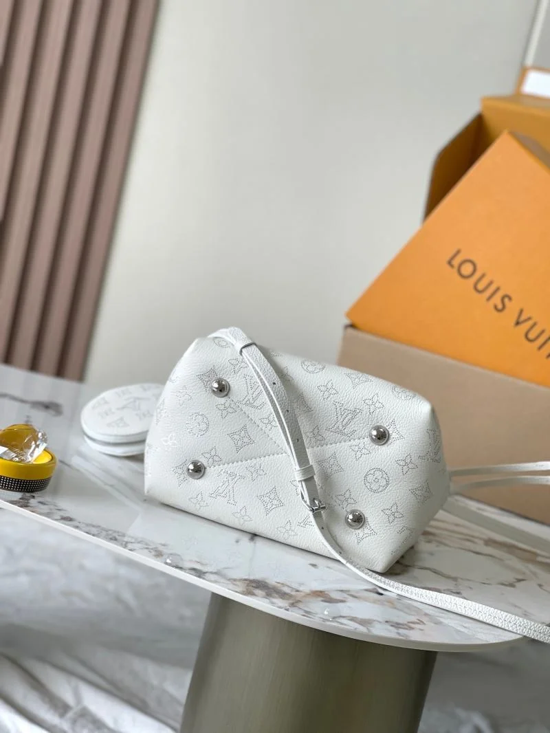 Popular Louis Vuitton Bucket Bags 38906