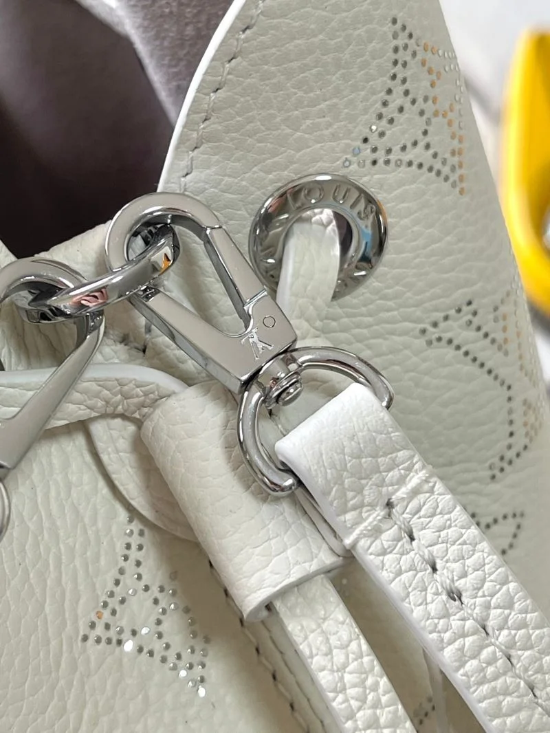Popular Louis Vuitton Bucket Bags 38906