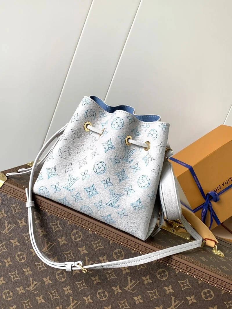 Louis Vuitton Bucket Bags Classic 38905