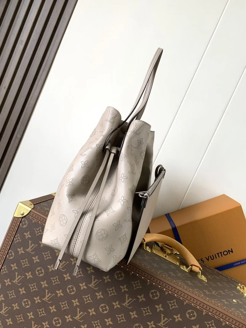 Chic Louis Vuitton Bucket Bags 38903