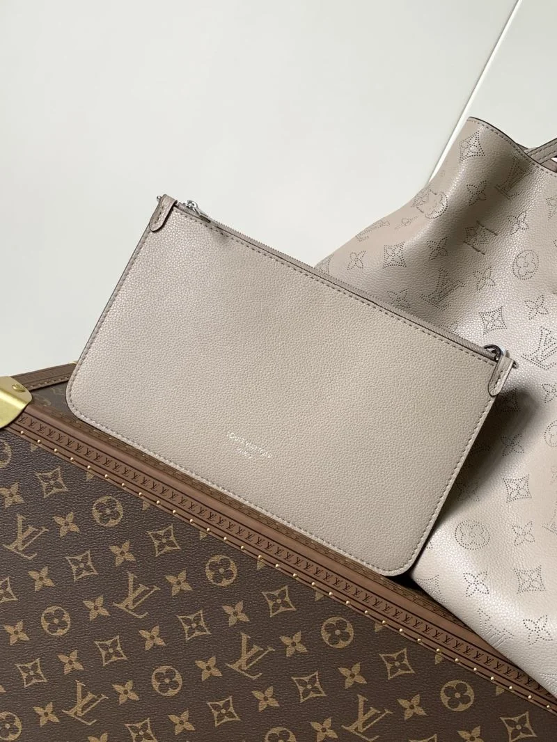 Chic Louis Vuitton Bucket Bags 38903