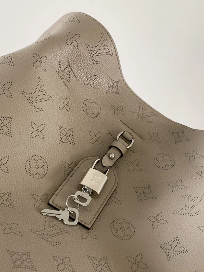 Chic Louis Vuitton Bucket Bags 38903