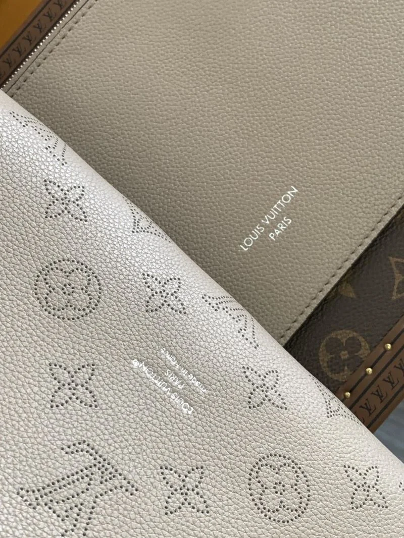 Chic Louis Vuitton Bucket Bags 38903