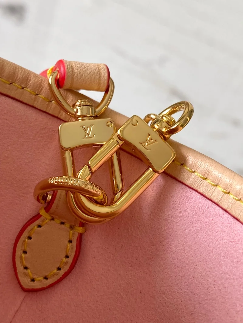 Stylish Louis Vuitton Bucket Bags 38919