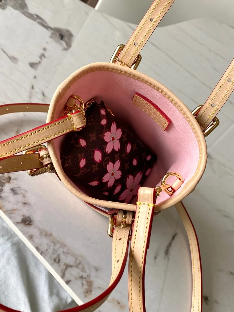 Stylish Louis Vuitton Bucket Bags 38919