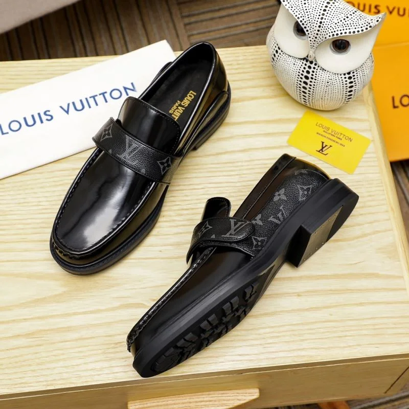Lightweight Louis Vuitton Business Shoes 30870