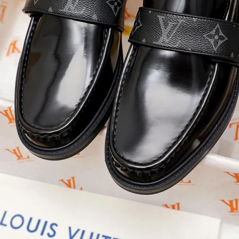 Lightweight Louis Vuitton Business Shoes 30870