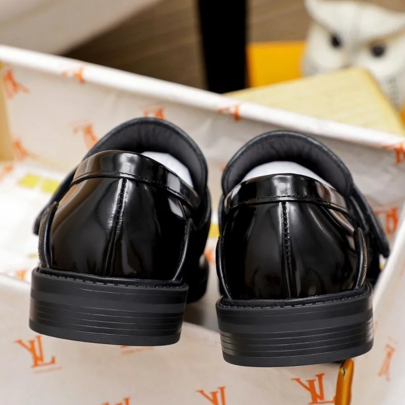 Lightweight Louis Vuitton Business Shoes 30870