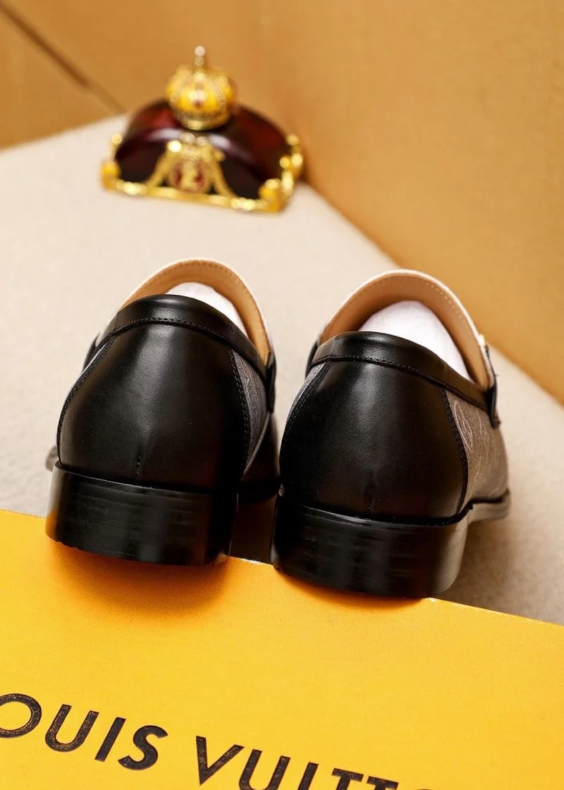 Louis Vuitton Business Shoes Snug 30845