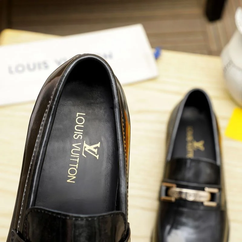 Louis Vuitton Business Shoes Fashionable 30823