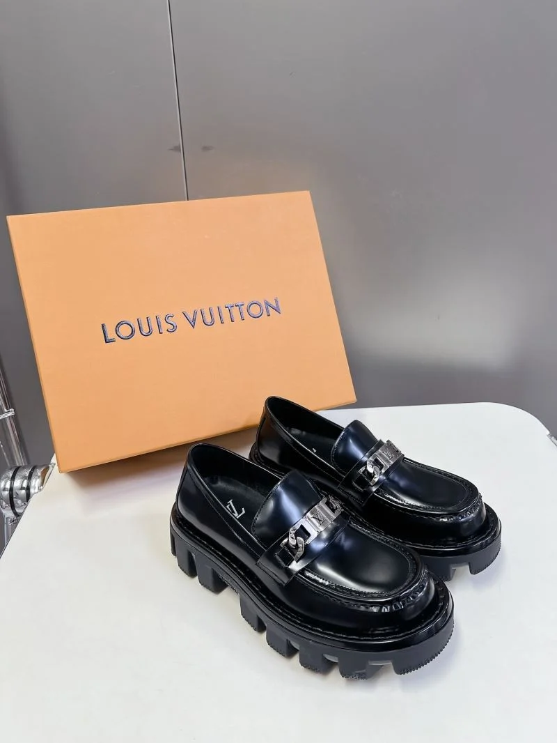 Refined Louis Vuitton Business Shoes 31649
