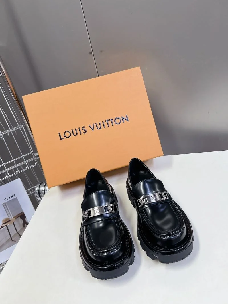 Refined Louis Vuitton Business Shoes 31649
