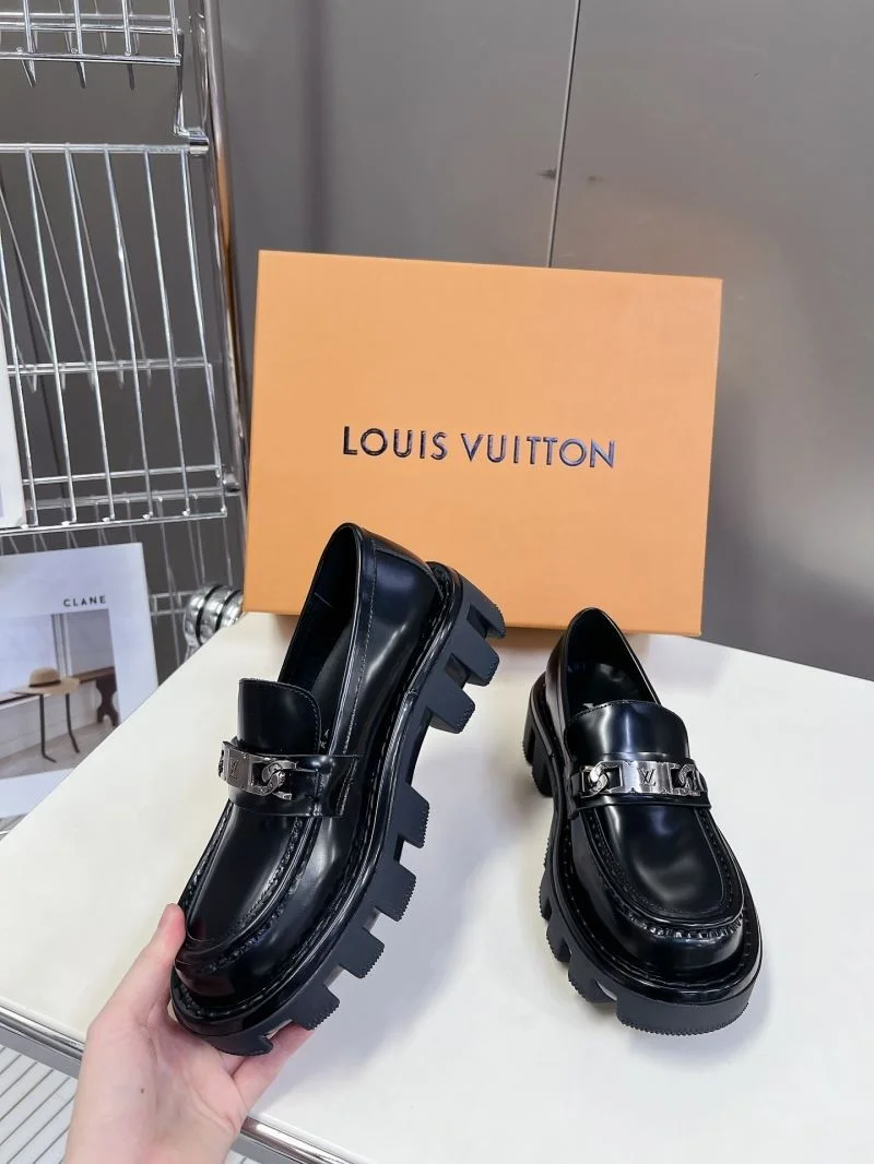 Refined Louis Vuitton Business Shoes 31649