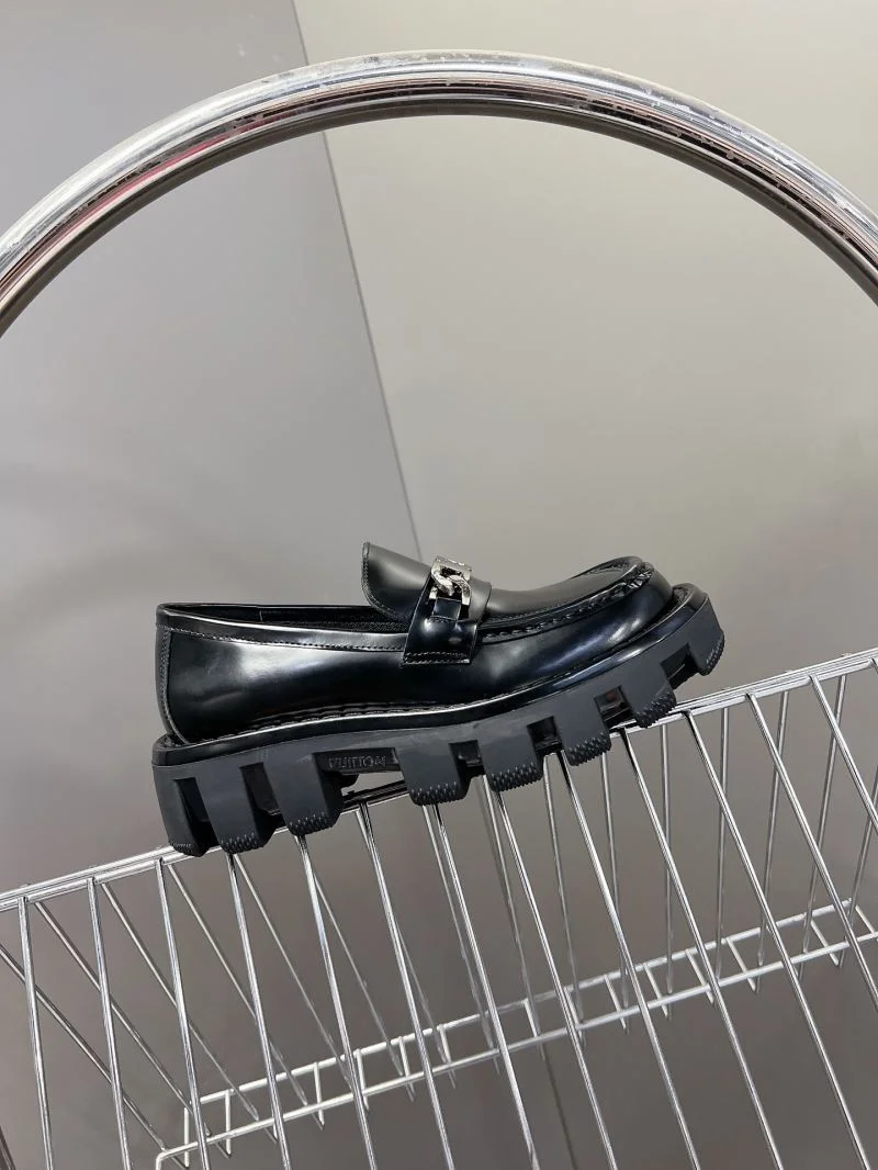 Refined Louis Vuitton Business Shoes 31649